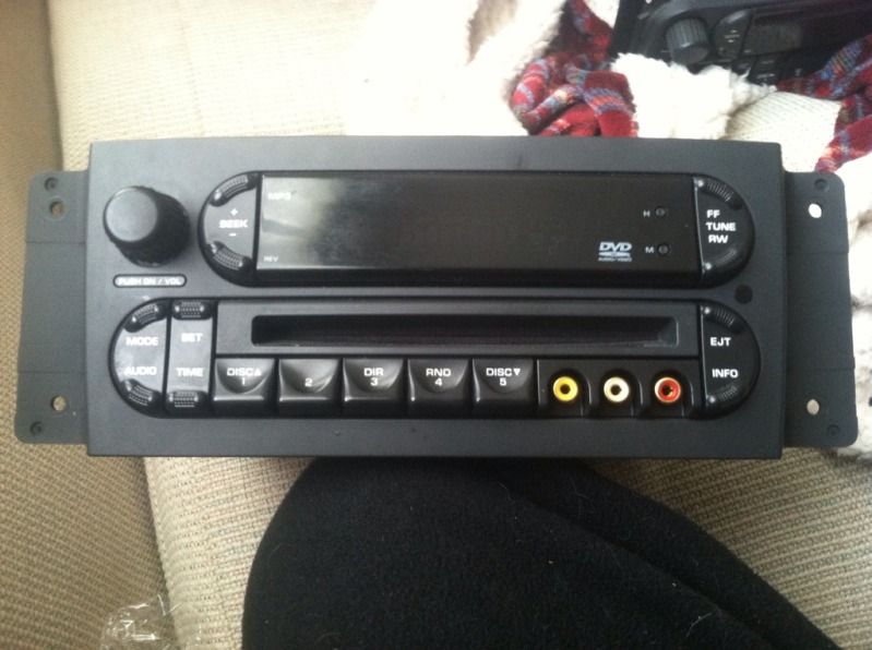 Chrysler pacifica radio